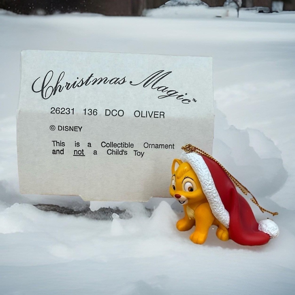 Disney Christmas Magic 26231- 136 Oliver Ornament Collectible By Grolier 1990's